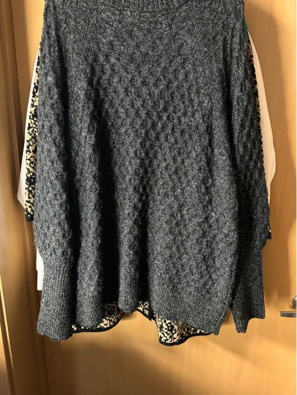Sweater - Picture 5 of 5